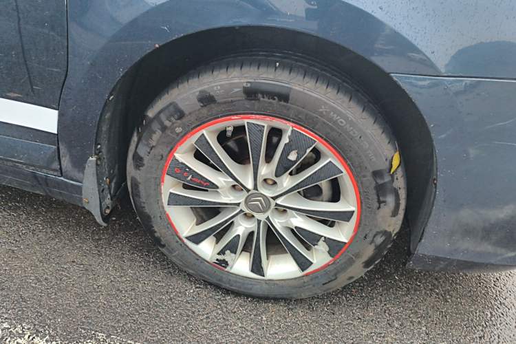 Used Citroen C-Quatre 2012 Sedan 1.6L Manual Prestige Model Right Front Wheel Hub