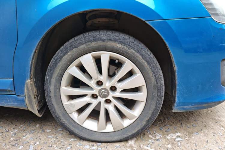 Used Citroen C-Quatre 2012 Hatchback 1.6L Manual LeShang Model Right Front Wheel Hub