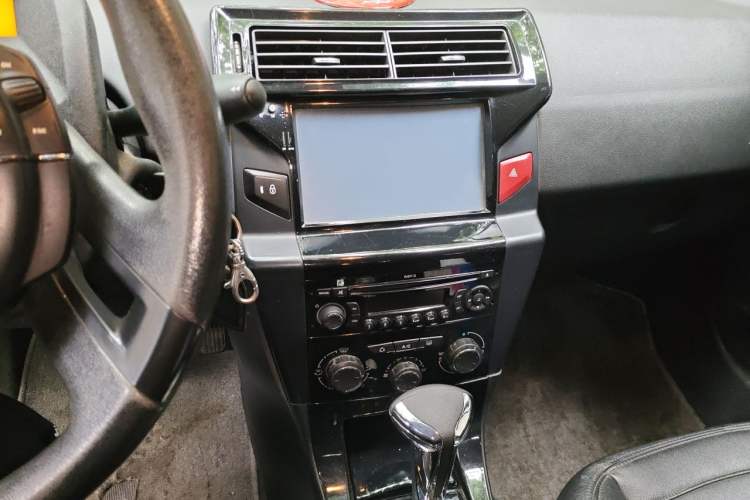 Used Citroen C-Quatre 2012 Sedan 2.0L Automatic Joyful Model Audio And AC Panel