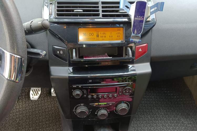 Used Citroen C-Quatre 2012 Sedan 1.6L Manual Prestige Model Audio And AC Panel