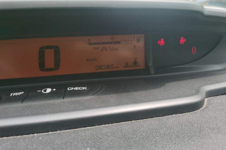 Used Citroen C-Quatre 2012 Sedan 2.0L Manual - Joyful Edition Odometer Close Up