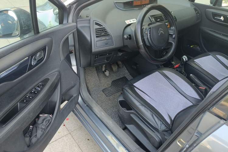 Used Citroen C-Quatre 2012 Sedan 2.0L Manual - Joyful Edition Driver Seat