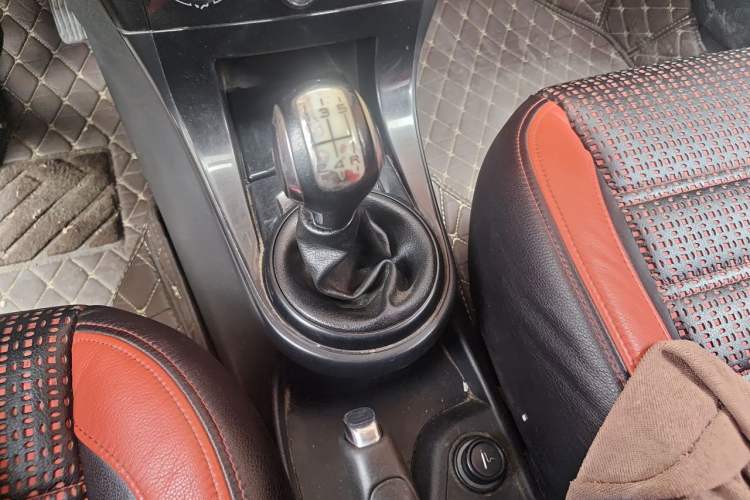Used Citroen C-Quatre 2012 Sedan 1.6L Manual Prestige Model Gear Lever