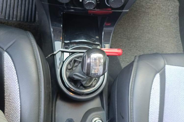 Used Citroen C-Quatre 2012 Sedan 2.0L Manual - Joyful Edition Gear Lever