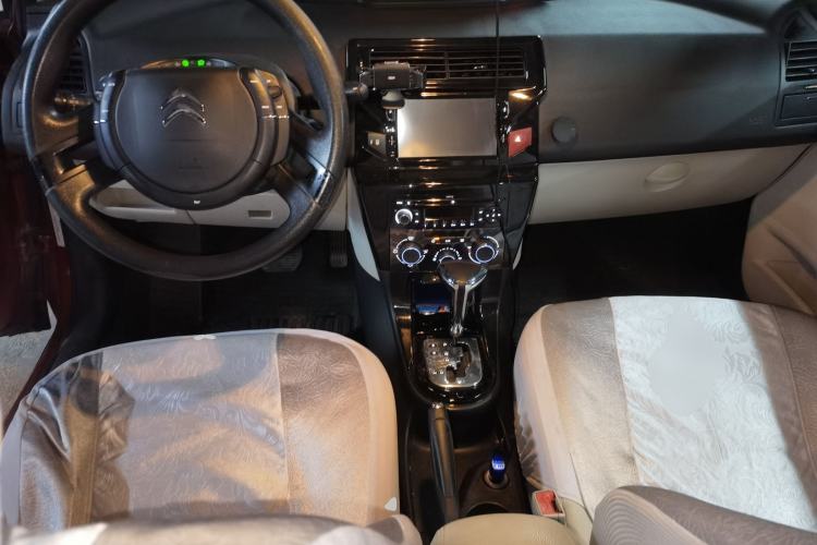 Used Citroen C-Quatre 2012 Hatchback 1.6L Automatic LeShang Model Center Console