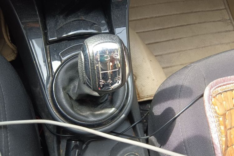 Used Citroen C-Quatre 2012 Sedan 2.0L Manual - Joyful Edition Gear Lever