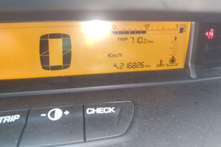 Used Citroen C-Quatre 2012 Hatchback 1.6L Automatic LeShang Model Odometer Close Up