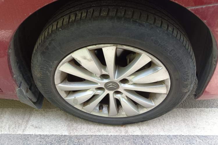 Used Citroen C-Quatre 2012 Sedan 2.0L Manual - Joyful Edition Right Front Wheel Hub
