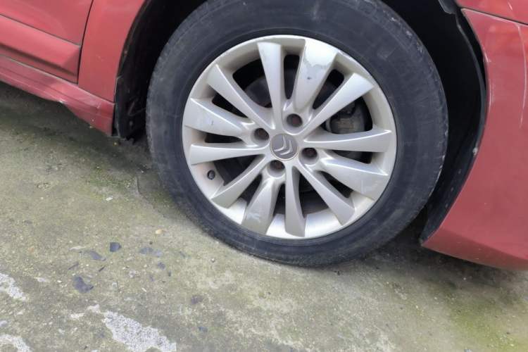 Used Citroen C-Quatre 2012 Sedan 1.6L Automatic Prestige Model Right Front Wheel Hub