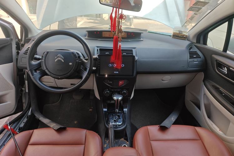Used Citroen C-Quatre 2012 Sedan 1.6L Automatic Prestige Model Center Console