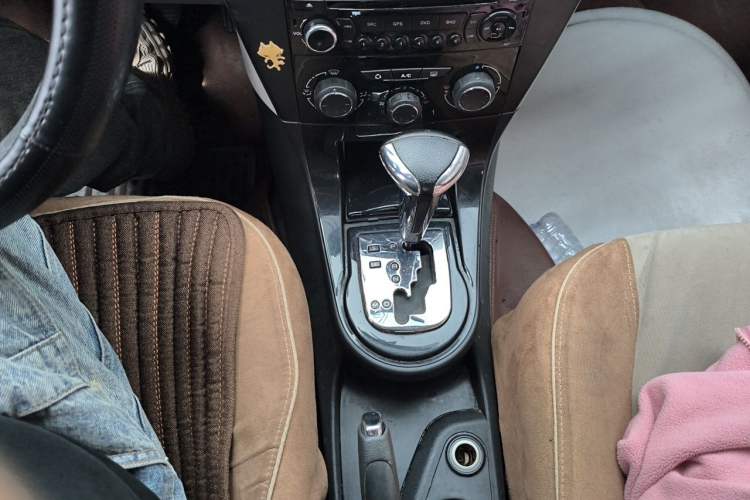 Used Citroen C-Quatre 2012 Sedan 1.6L Automatic Prestige Model Gear Lever