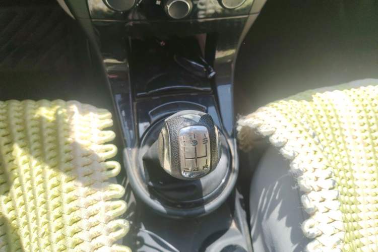 Used Citroen C-Quatre 2012 Sedan 1.6L Manual Prestige Model Gear Lever