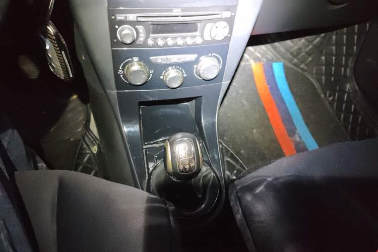Used Citroen C-Quatre 2012 Sedan 1.6L Manual Prestige Model Gear Lever