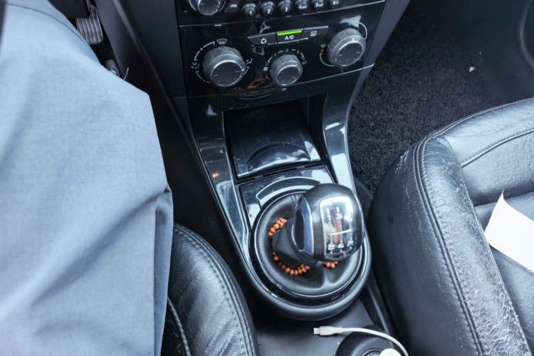 Used Citroen C-Quatre 2012 Sedan 1.6L Manual Prestige Model Gear Lever