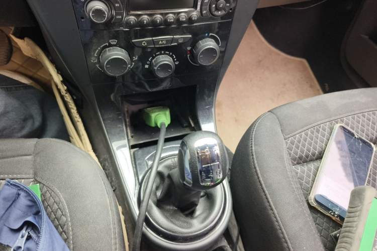 Used Citroen C-Quatre 2012 Sedan 2.0L Manual - Joyful Edition Gear Lever