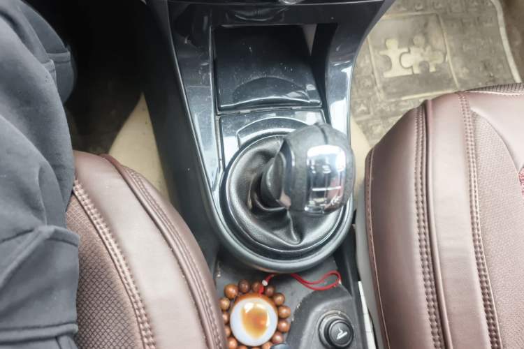 Used Citroen C-Quatre 2012 Sedan 1.6L Manual Prestige Model Gear Lever