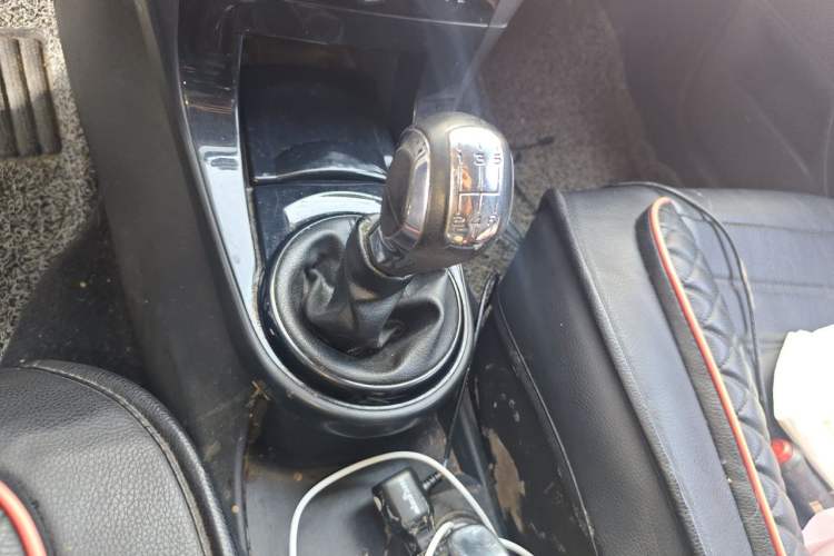 Used Citroen C-Quatre 2012 Sedan 1.6L Manual Prestige Model Gear Lever