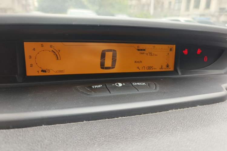 Used Citroen C-Quatre 2012 Sedan 2.0L Manual - Joyful Edition Odometer Close Up