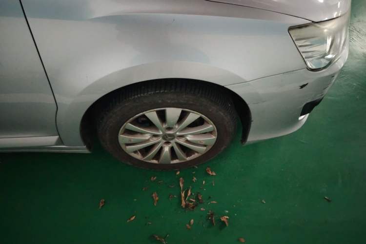 Used Citroen C-Quatre 2012 Sedan 1.6L Manual Prestige Model Right Front Wheel Hub