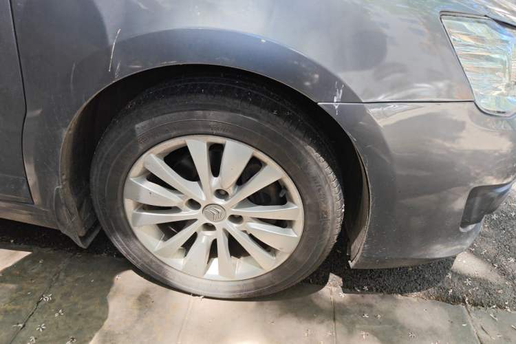 Used Citroen C-Quatre 2012 Sedan 2.0L Automatic Prestige Model Right Front Wheel Hub