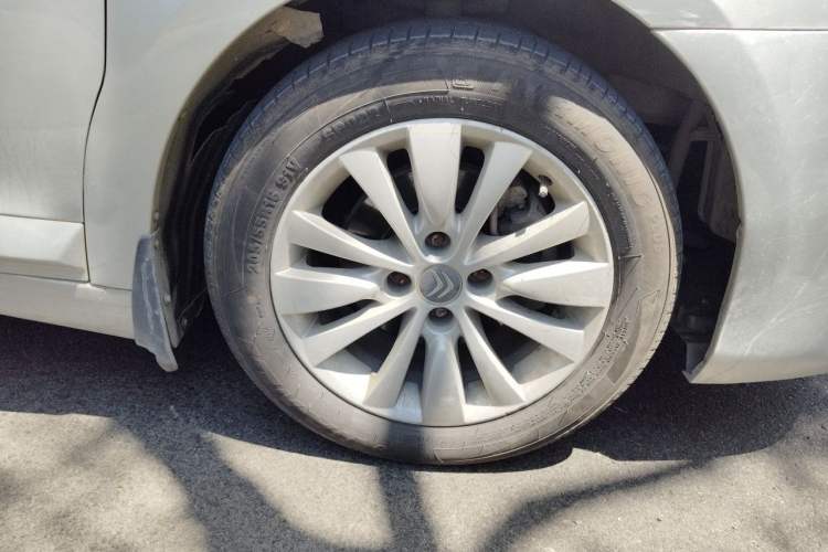 Used Citroen C-Quatre 2012 Sedan 1.6L Automatic Prestige Model Right Front Wheel Hub