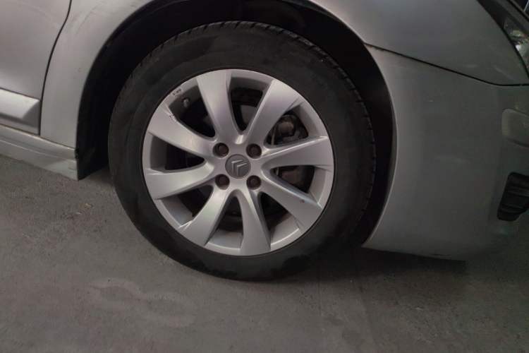 Used Citroen C-Quatre 2012 Sedan 1.6L Automatic Prestige Model Right Front Wheel Hub