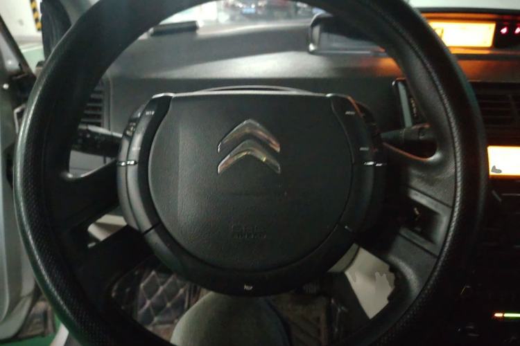 Used Citroen C-Quatre 2012 Sedan 1.6L Manual Prestige Model Steering Wheel
