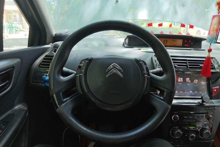 Used Citroen C-Quatre 2012 Sedan 2.0L Automatic Prestige Model Steering Wheel