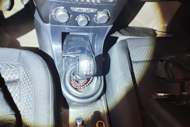 Used Citroen C-Quatre 2012 Sedan 1.6L Manual Prestige Model Gear Lever