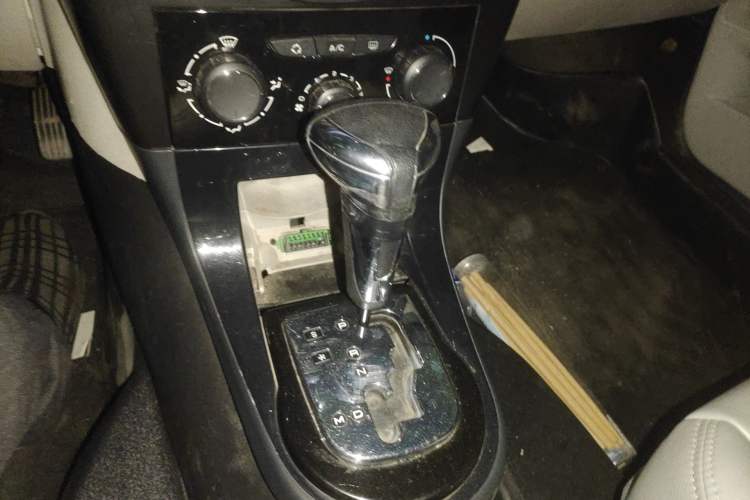 Used Citroen C-Quatre 2012 Sedan 1.6L Automatic Prestige Model Gear Lever