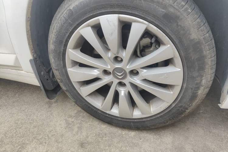 Used Citroen C-Quatre 2012 Sedan 1.6L Manual Prestige Model Right Front Wheel Hub