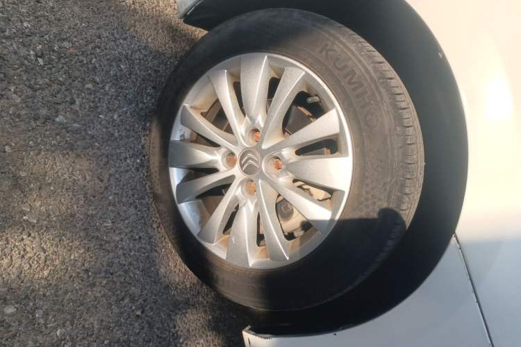 Used Citroen C-Quatre 2012 Sedan 1.6L Automatic Enjoyment Model Right Front Wheel Hub