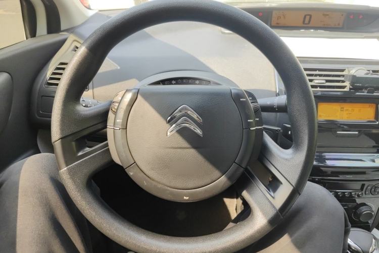Used Citroen C-Quatre 2012 Sedan 1.6L Automatic Prestige Model Steering Wheel