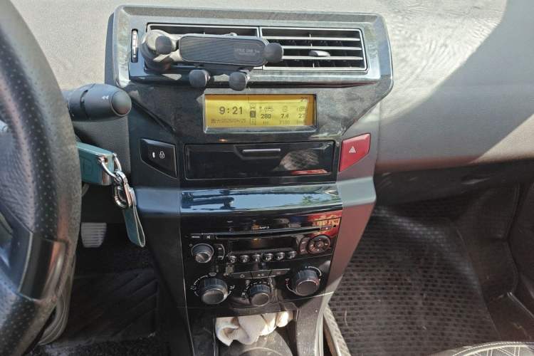 Used Citroen C-Quatre 2013 Sedan 1.6L Manual - Prestige Model Audio And AC Panel