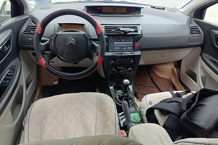 Used Citroen C-Quatre 2013 Sedan 1.6L Manual - Prestige Model Center Console