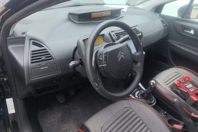 Used Citroen C-Quatre 2013 Sedan 1.6L Manual - Prestige Model Center Console