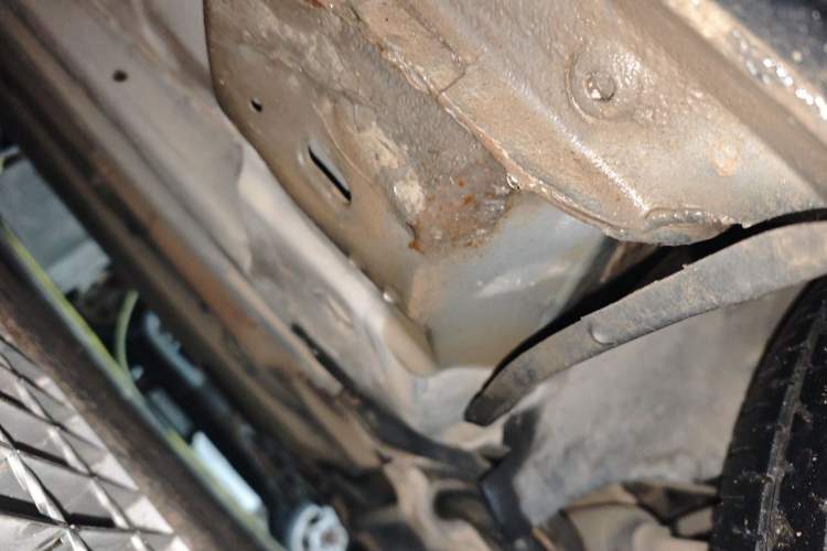 Used Citroen C-Quatre 2013 1.6L Manual Prestige CNG Model Chassis Front Right