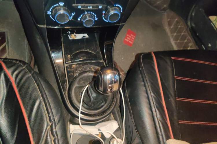 Used Citroen C-Quatre 2013 Sedan 1.6L Manual - Prestige Model Gear Lever