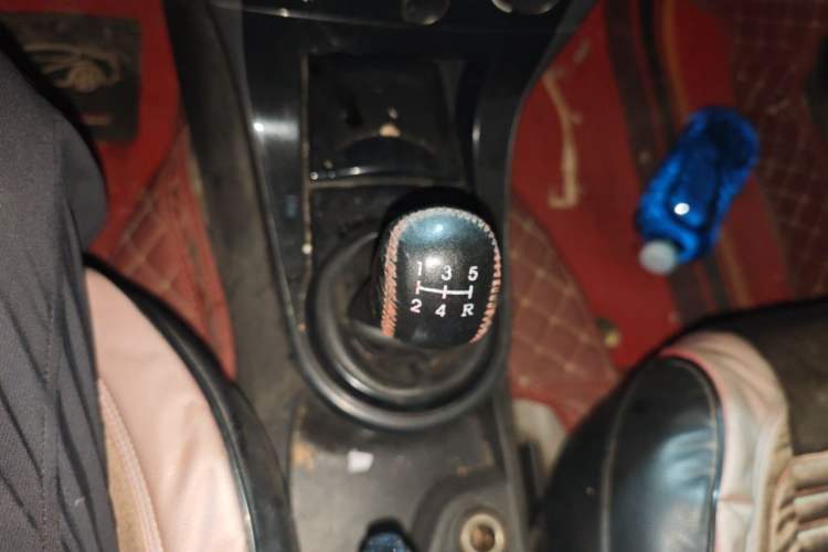 Used Citroen C-Quatre 2013 1.6L Manual Prestige CNG Model Gear Lever