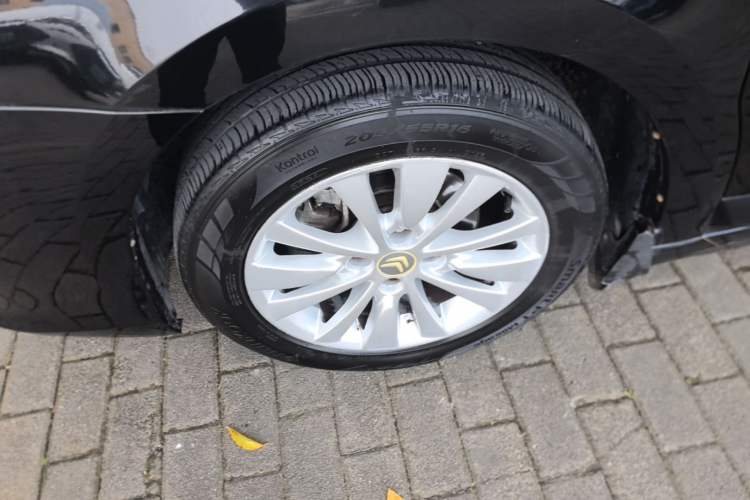 Used Citroen C-Quatre 2013 Sedan 1.6L Automatic Prestige Model Left Front Wheel Hub