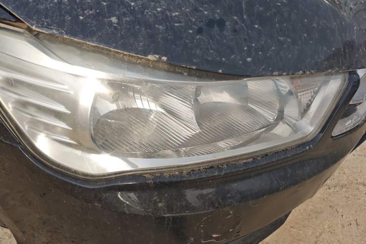 Used Citroen C-Quatre 2013 1.6L Manual Prestige CNG Model Right Front Headlight