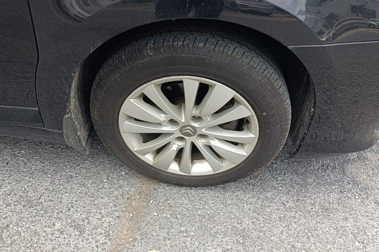 Used Citroen C-Quatre 2013 Sedan 1.6L Manual - Prestige Model Right Front Wheel Hub