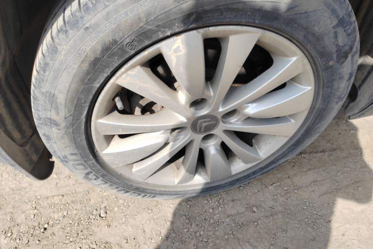 Used Citroen C-Quatre 2013 1.6L Manual Prestige CNG Model Right Front Wheel Hub