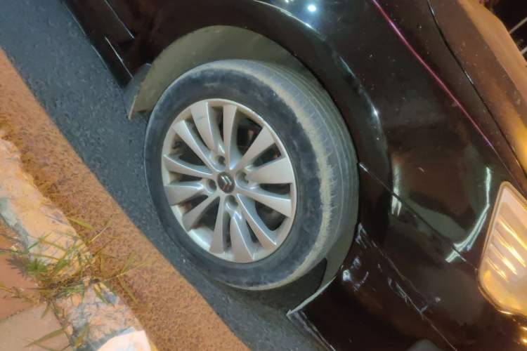 Used Citroen C-Quatre 2013 Sedan 1.6L Manual - Prestige Model Right Front Wheel Hub