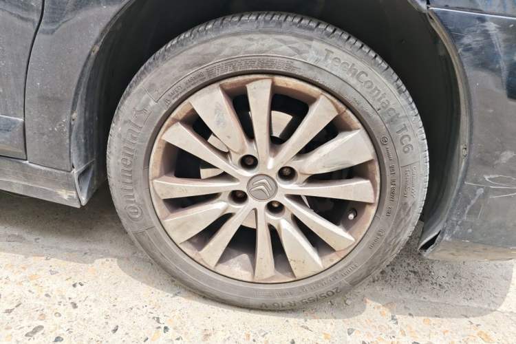 Used Citroen C-Quatre 2013 Sedan 1.6L Manual - Prestige Model Right Front Wheel Hub