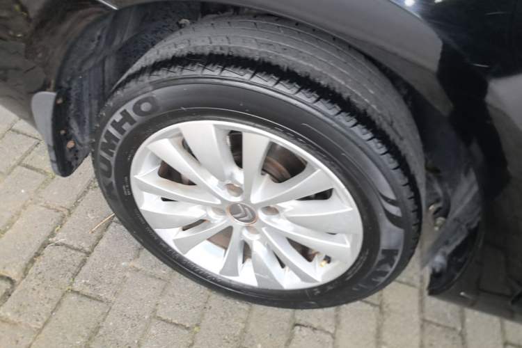 Used Citroen C-Quatre 2013 Sedan 1.6L Automatic Prestige Model Right Rear Wheel Hub