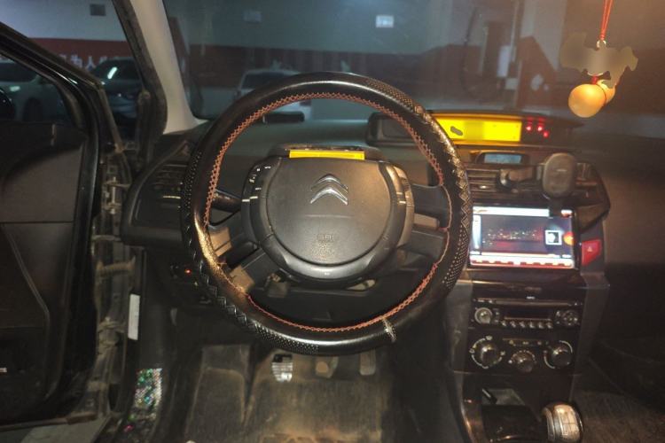 Used Citroen C-Quatre 2013 1.6L Manual Prestige CNG Model Steering Wheel