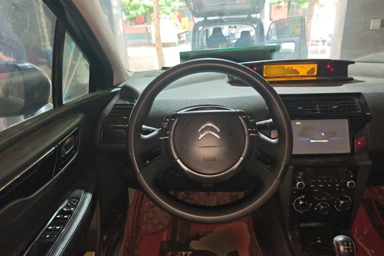 Used Citroen C-Quatre 2013 1.6L Manual Prestige CNG Model Steering Wheel