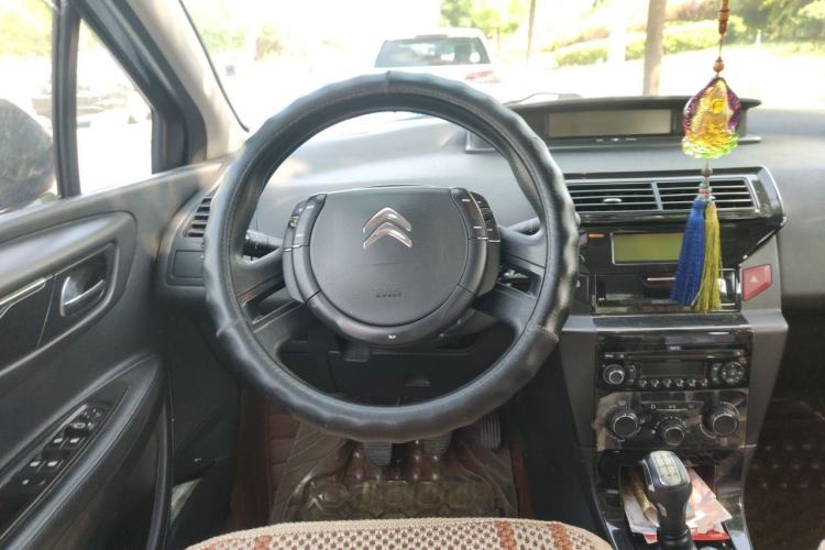 Used Citroen C-Quatre 2013 1.6L Manual Prestige CNG Model Steering Wheel