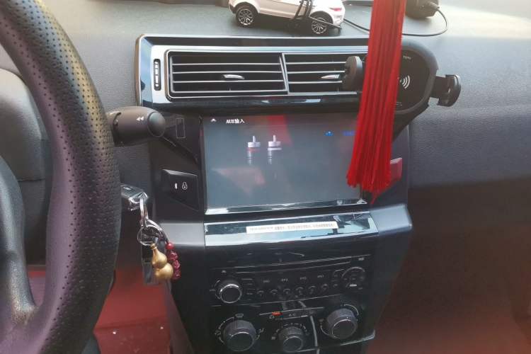 Used Citroen C-Quatre 2013 Sedan 1.6L Manual - Prestige Model Audio And AC Panel